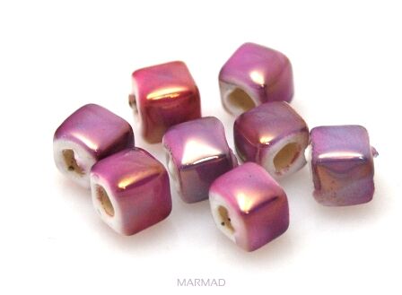 Nakładki na rzemienie i sznurki - kostki 6x6mm - ceramika różowo liliowa