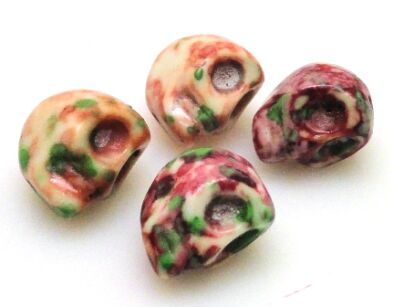 Howlit kwiatowy - czaszka 12x12mm - nr 6