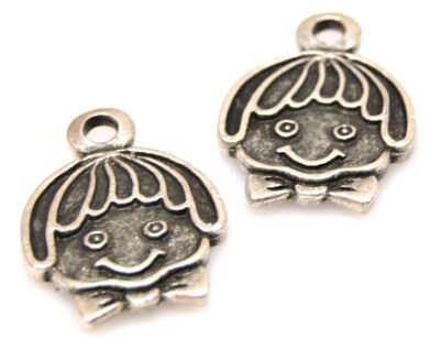 Zawieszka dziewczynka 28x20mm - srebrzona próba 999